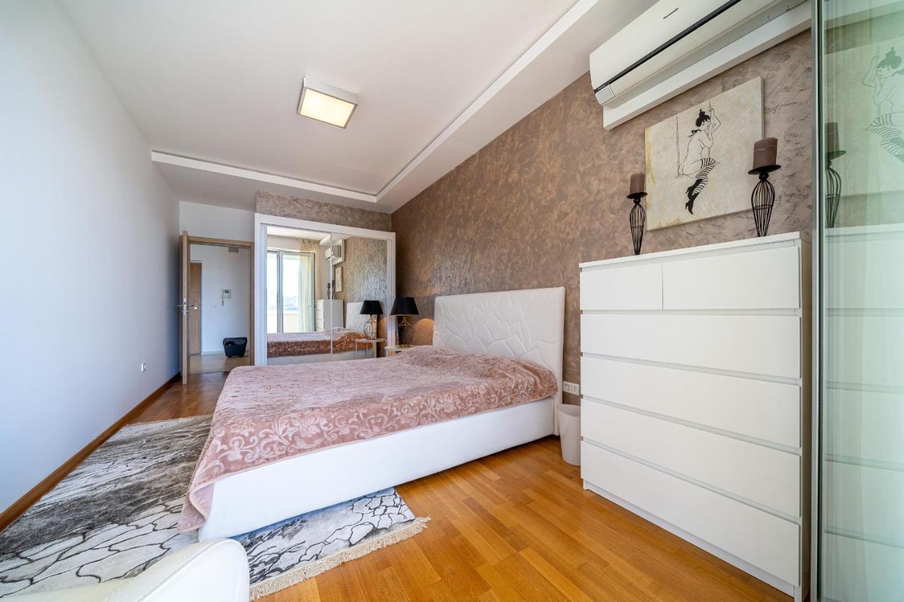 Apartment Sweet Memories Sveti Stefan Extérieur photo